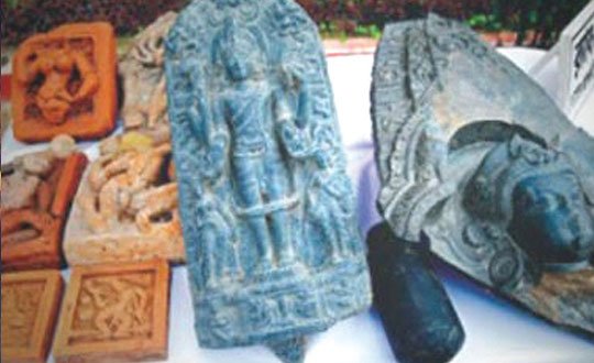 Do Russians and Indians have Common Ancestory?